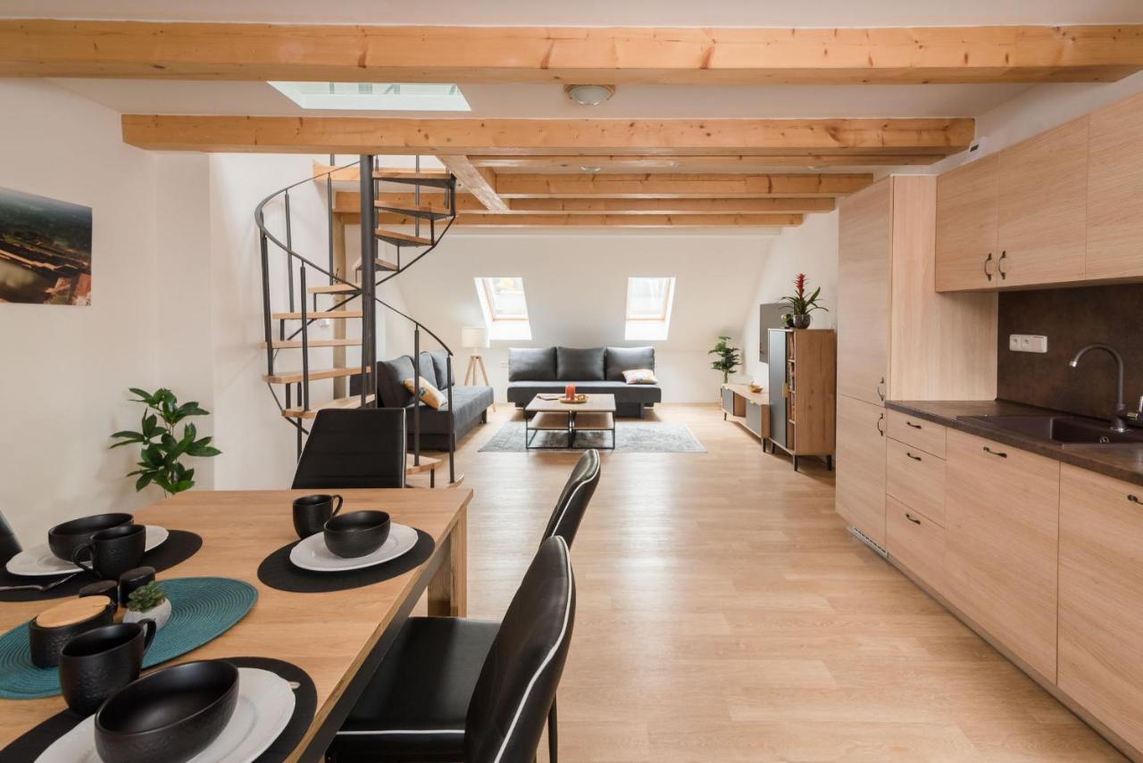 Ayni Apartman Semily Ngoại thất bức ảnh