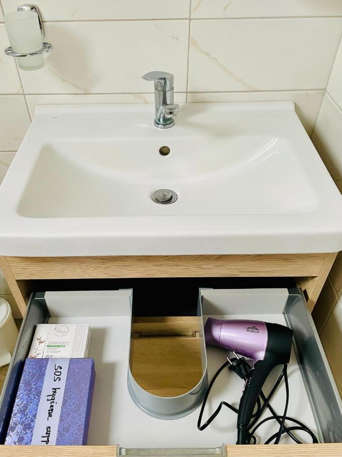Ayni Apartman Semily Ngoại thất bức ảnh